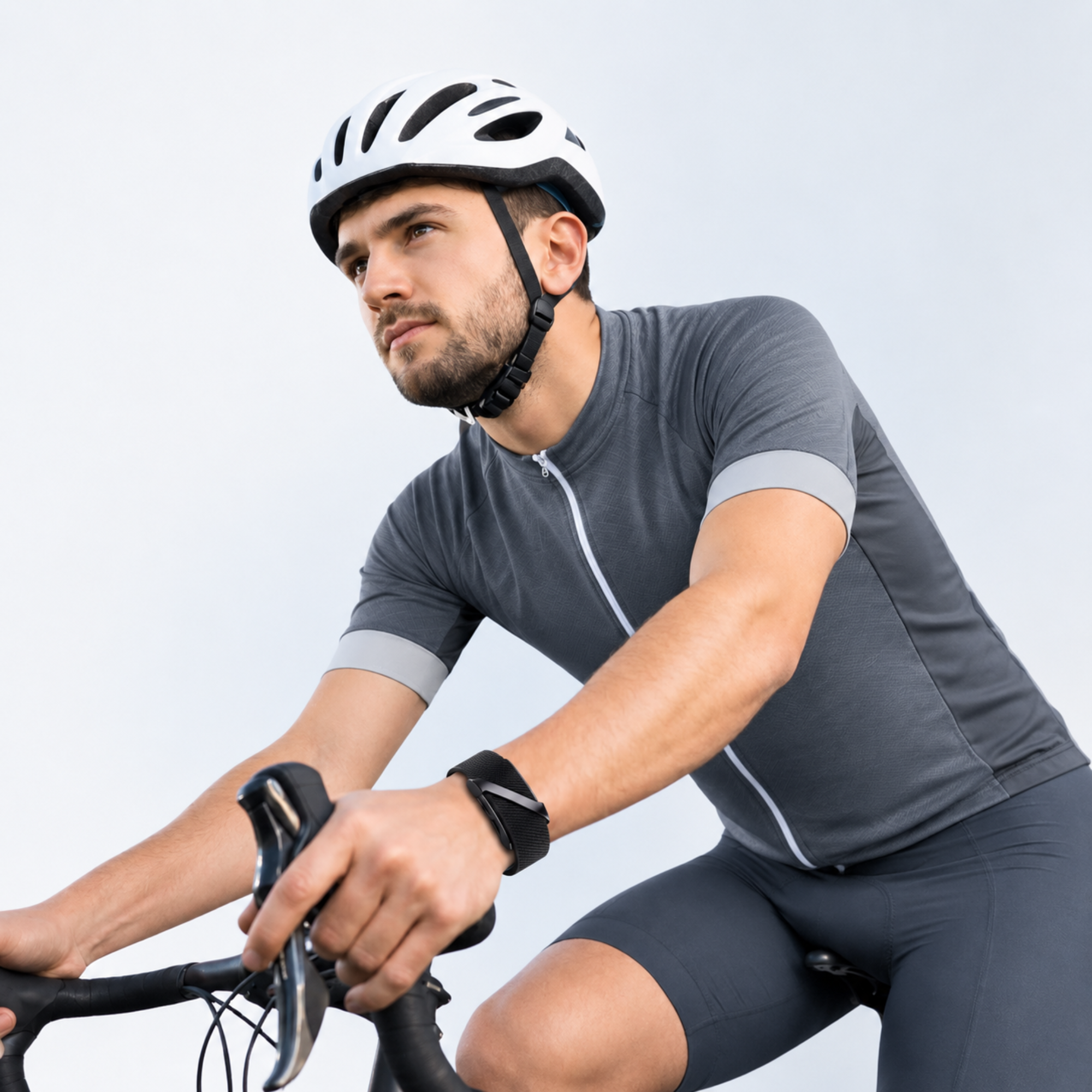 VANTA FITBAND for health monitoring with physical activity tracking. Use the multi sports mode to get performance insights.
